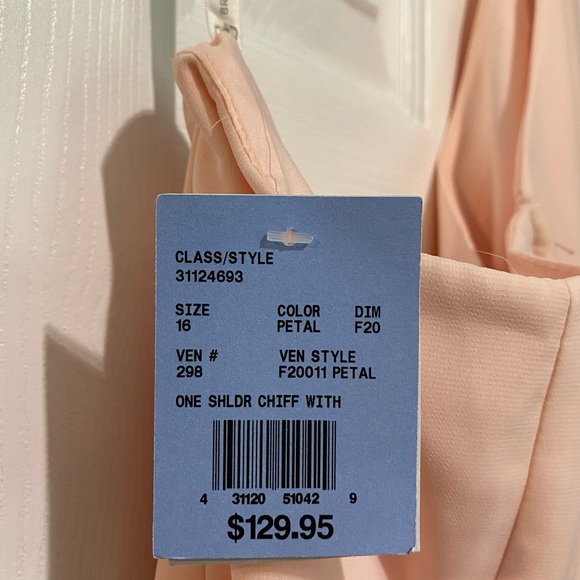 David’s Bridal Bridesmaid Dress - Picture 5 of 6